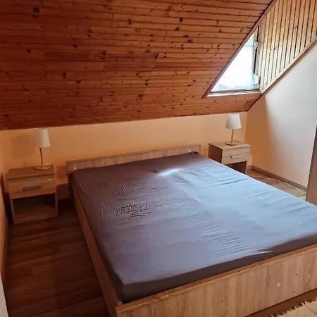 Apartment Szilasi Vendeghaz Tuskevar